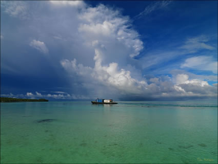 Aitutaki Barge SQ (PBH3 00 1353)