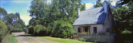 Brickendon Coachmans Cottage -TAS (PB00 5342)