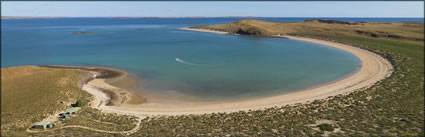 Chookey Bay - Rosemary Island - WA (PBH3 00 9613)