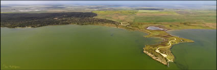 Coorong NP Shacks - SA (PBH3 00 31220)