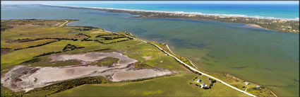 Coorong NP Shacks - SA (PBH3 00 31237)