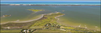 Coorong NP Shacks - SA (PBH3 00 31261)