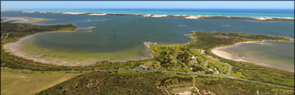 Coorong NP Shacks - SA (PBH3 00 31263)