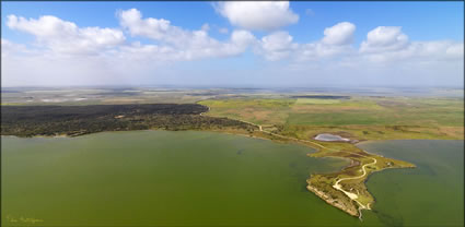 Coorong NP Shacks - SA T (PBH3 00 31220)