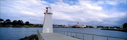 Devonport Harbour Light - TAS (PB00 3859)