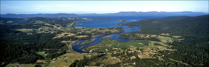 Dover from Behind - Far - TAS (PB00 5355)