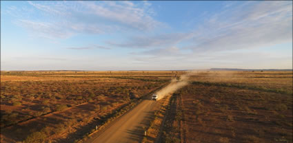 Dust - Flinders Ranges - SA T (PBH3 00 18184)