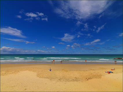Flynns Beach Port Macquarie SQ (PBH3 00 0163)