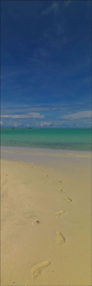 Footprints - Aitutaki V (PBH3 00 1313)