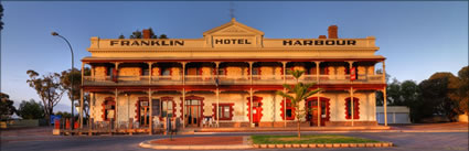 Franklin Harbour Hotel-Cowell SA (PBH3 00 22516)