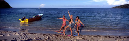 Fun in the Sun - Fiji  (PB00 4905)