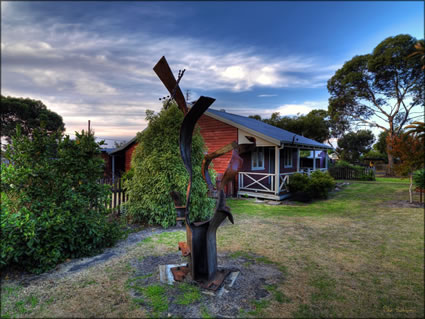 Garden Sculpture - Jardee - WA (PBH3 00 7248)