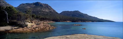 Honeymoon Bay - Freycinet NP - TAS (PB00 3865)