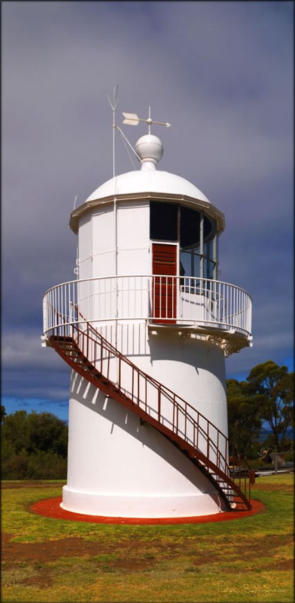 Hope Cottage Lighthouse - SA T V (PBH3 00 31478)