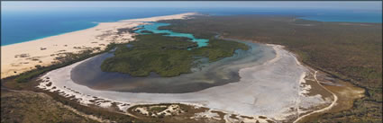 Hunter Creek - Cape Leveque - WA (PBH3 00 10762)