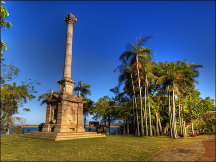 James Cook Monument - QLD SQ (PBH3 00 13336)