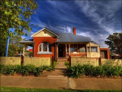 Junee Police Station - NSW SQ (PBH3 00 17060)