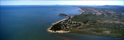 Keppel Sands to South - QLD (PB00 1548)