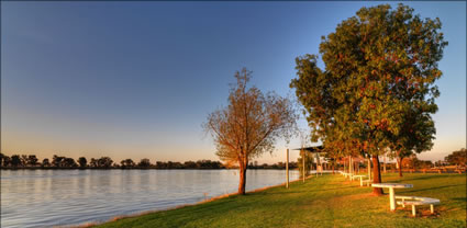 Lake Centenary - Temora - NSW T (PBH3 00 17295)