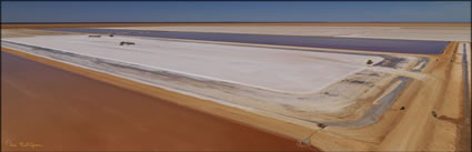 Lake MacLeod - Carnarvon - WA (PBH3 00 7552)