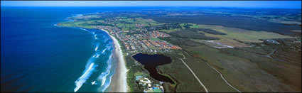 Lennox Head Lake Ainsworth - NSW (PB 001232)