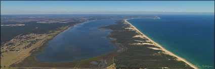 Leschenault Estuary - WA (PBH3 00 5226)