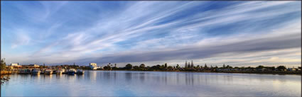 Leschenault Inlet - Bunbury - WA H (PBH3 00 7152)