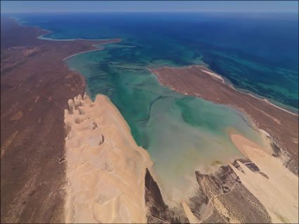 Louisa Bay - Shark Bay - WA (PBH3 00 4898)