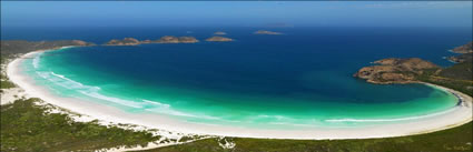 Lucky Bay Aerial - WA (PBH3 00 0734)