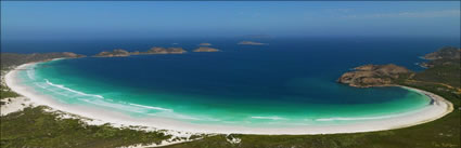 Lucky Bay Aerial - WA (PBH3 00 0735)