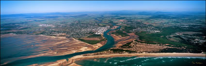 Mackay from Ocean - QLD (PB00 1609)