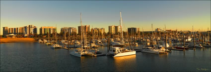 Mackay Marina - QLD (PBH3 00 2375)