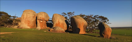 Murphys Haystacks - SA (PBH3 00 3182)