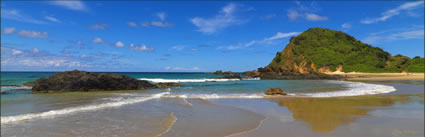 Nobbys Beach Port Macquarie H (PBH3 00 0171)