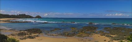 Nobbys Beach Port Macquarie H (PBH3 00 0181)