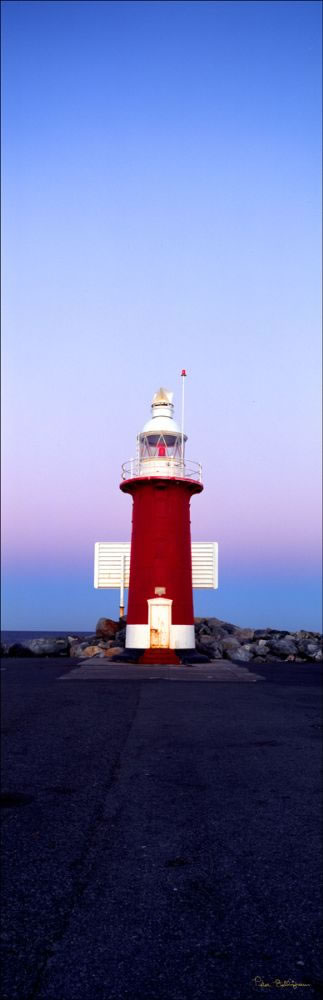 North Mole Head Lighthouse Vertical WA (PB00 4081)
