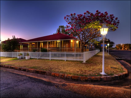 Old Police Station - QLD SQ (PBH3 00 12997)