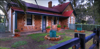 Old Stone Hut School - SA T (PBH3 00 22299)