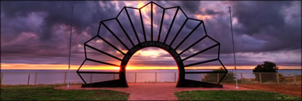 Onslow War Memorial - WA (PBH3 00 8724)