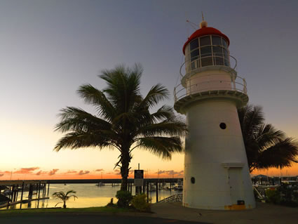 Pine Islet Lighthouse - QLD (PBH3 00 2369)