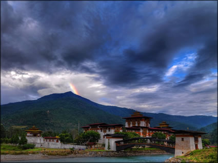 Punakha Dzong SQ (PBH3 00 24184)