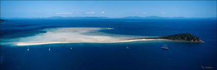 Sand Bar Between Islands - QLD (PB00 3439)