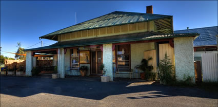 Shamrock Hotel  - NSW T (PBH3 00 17775)