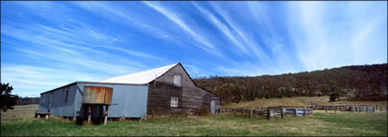 Shed In Field 2 - Colebrook -TAS (PB00 1819)