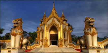 Shwedagon Paya Entrance T (PBH3 00 14479) (2)