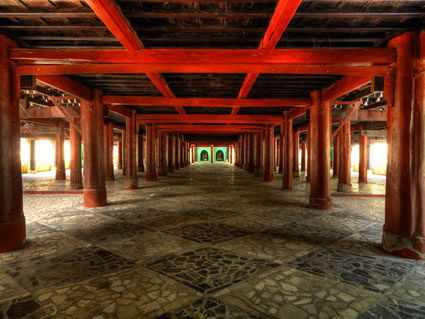 Shwe in Bein Monastery SQ (PBH3 00 14614)