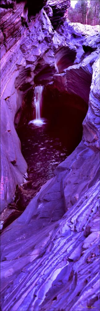 Spa Pool Vertical -Karijini NP - WA (PB00 4209)