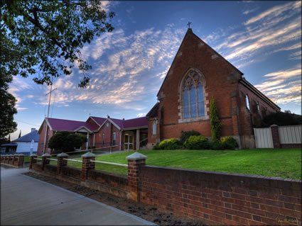 St Lukes Church - Junee - NSW SQ (PBH3 00 17197)