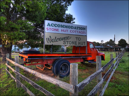 Stone Hut Truck - SA SQ (PBH3 00 22313)