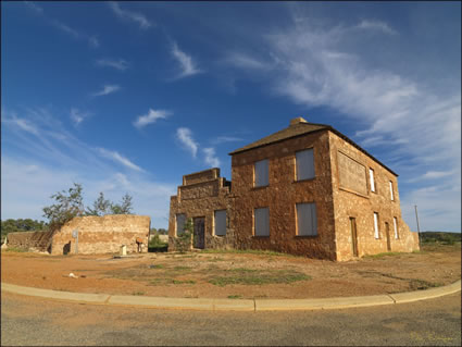 Gray's Store - Greenough - WA SQ (PBH3 00 2674)